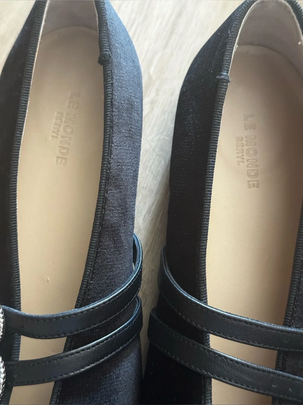 LE MONDE BERYL CLAUDIA SLIPPER Black Velvet IT 38